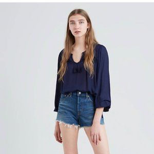 NWT Levi's 501 Button Fly Cut off Hem Jean shorts